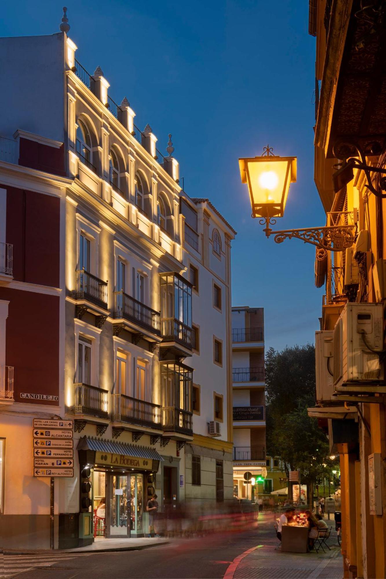 La Rosa De La Alfalfa, Seville